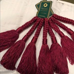 gorgeous NWT  set 8 silk napkin rings or tie-backs